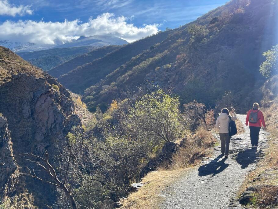 Coqueto Estudio Junto A Sierra Nevada 구에하르 시에라 외부 사진